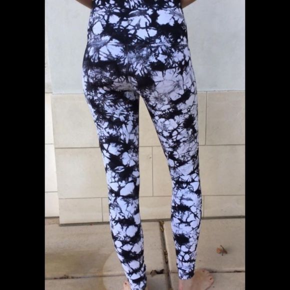 Lululemon Size 4 - Picture 1 of 6